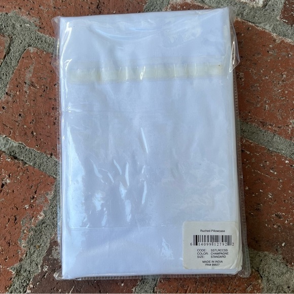 Pine Cone Hill Ruched Standard Pillow Case Set Combed Cotton NIP White/Champagne - Picture 2 of 5